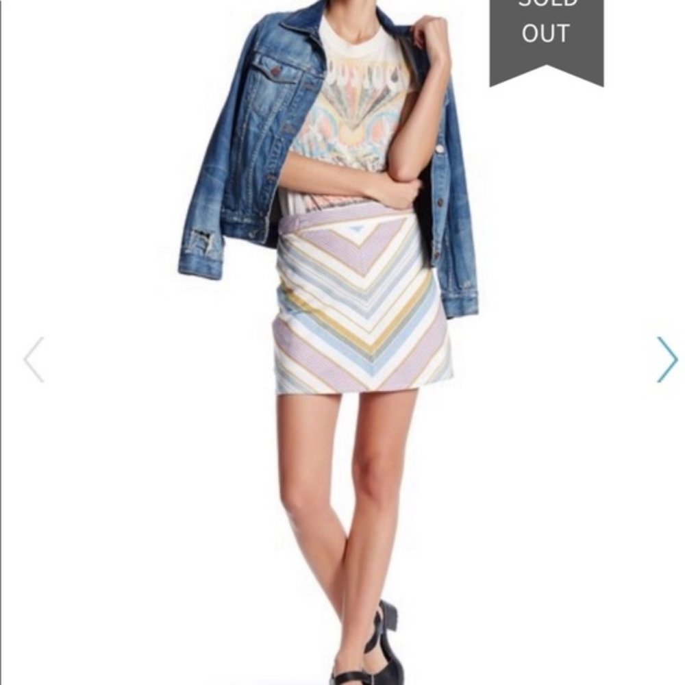 Free People Yours Truly striped linen chevron neutral mini skirt size 4